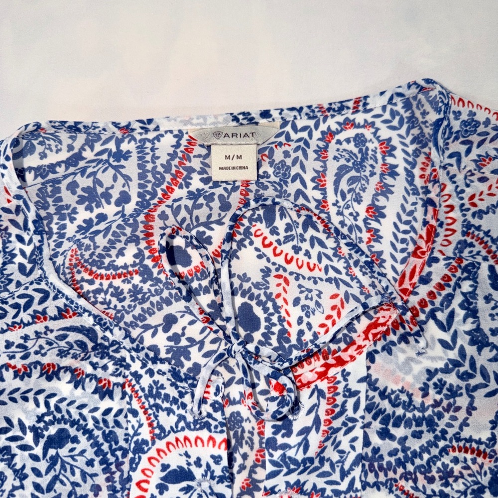 Ariat Blouse Womens Medium Blue Red Paisley Tie Neck Tunic Western Blouse - Picture 2 of 7